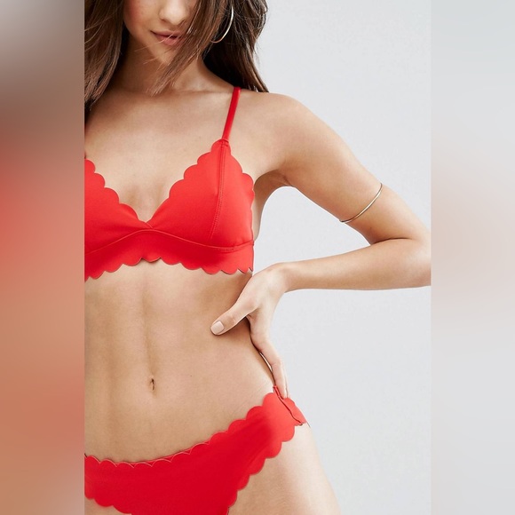 Missguided Scalloped Edge Bikini Brief & Top - Picture 8 of 8